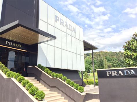 the mall luxury outlet prada|the mall outlets.